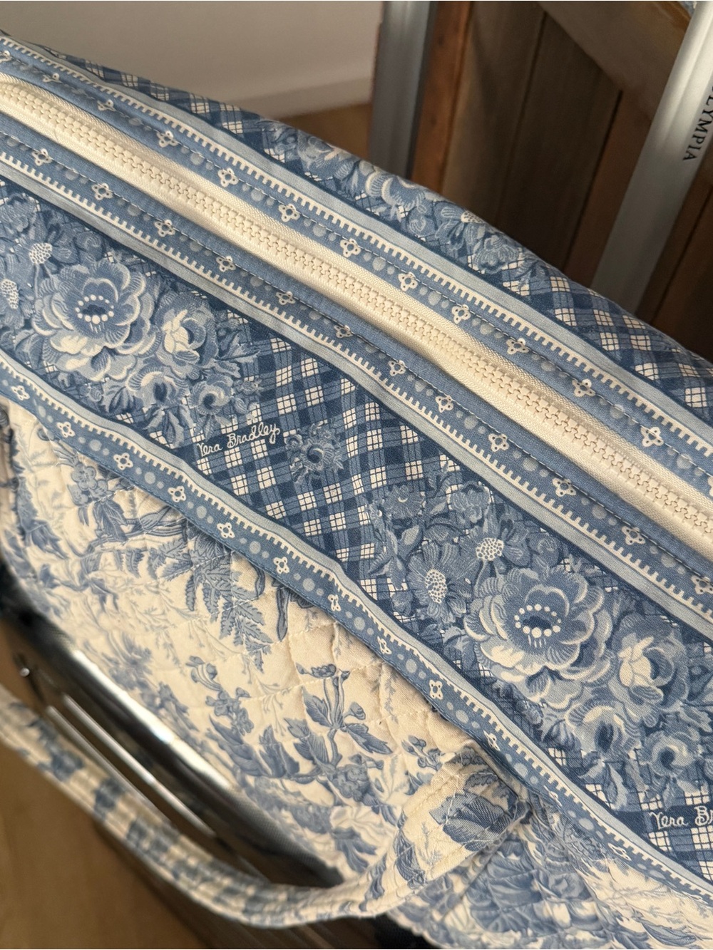 Vintage Blue Toile Vera Bradley Travel Tote - Picture 5 of 6